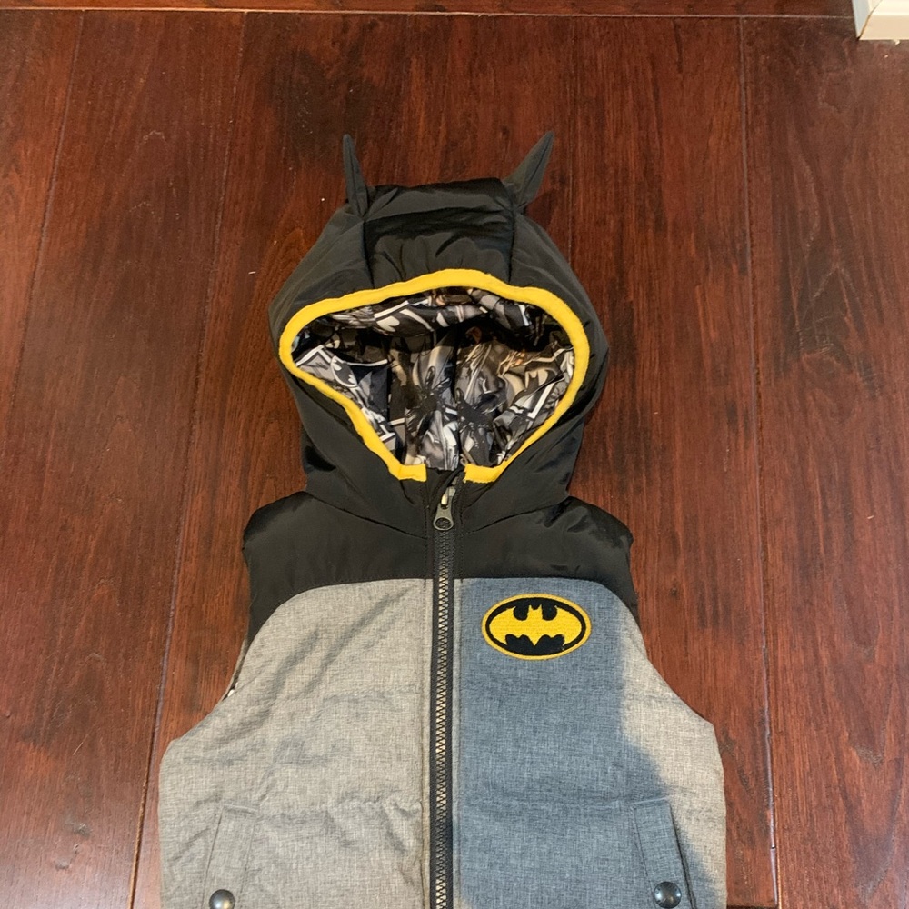 Baby Gap Batman down filled vest 12-18 months